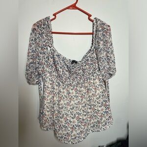 American Eagle size small shirt ❤️